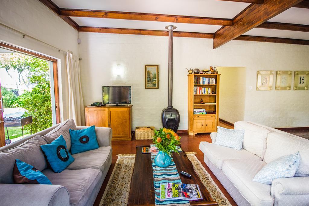 Constantia Villa ภายนอก รูปภาพ